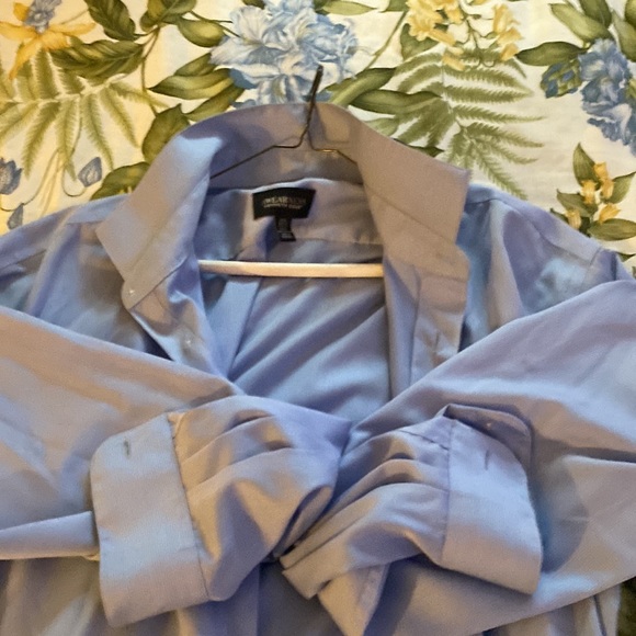 Kenneth Cole awareness dress shirt used in great condition - Picture 4 of 4